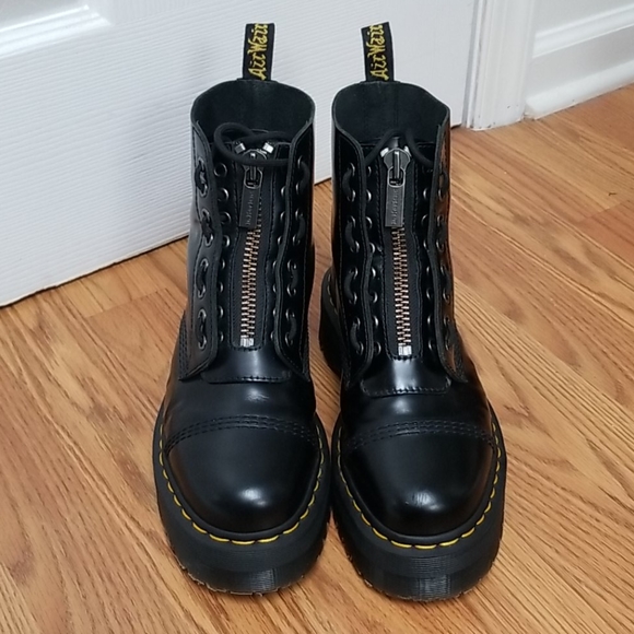 dr martens sinclair smooth
